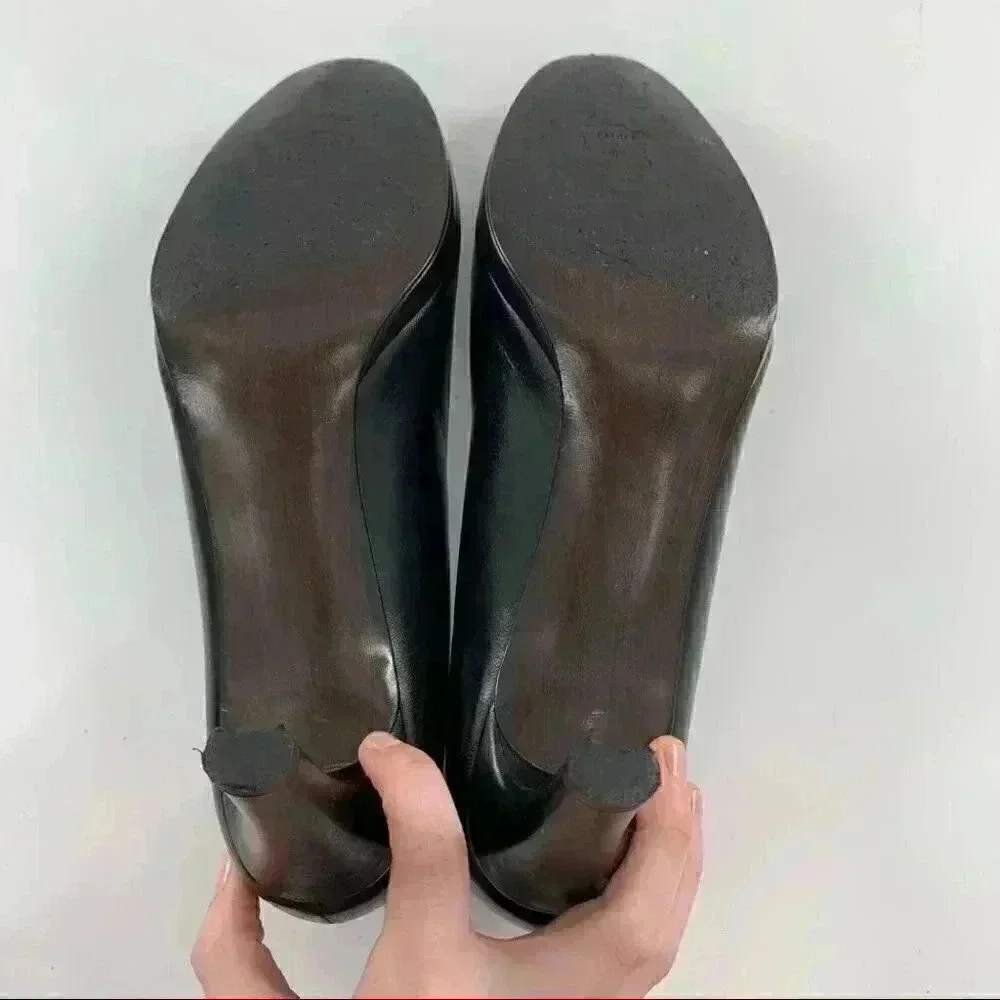 Stuart Weitzman womens heels size 8 black leather platforms